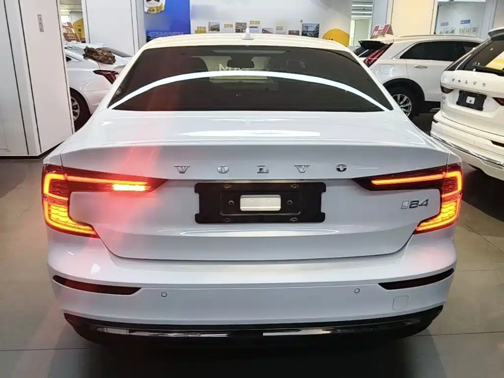 Volvo S60 — миниатюра 6