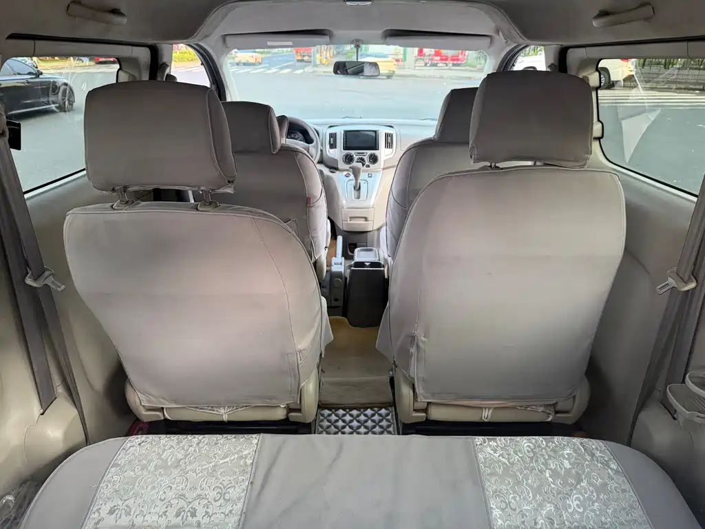 Nissan NV200 — миниатюра 9