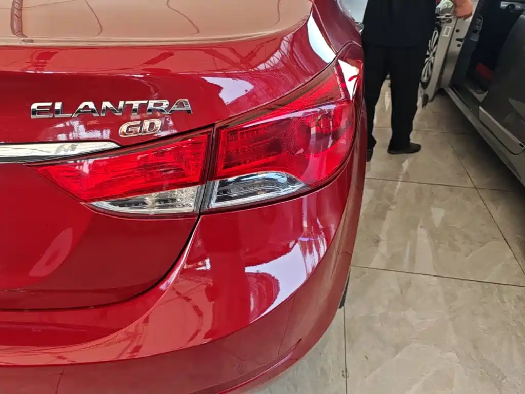 Hyundai Elantra Langdong — миниатюра 8