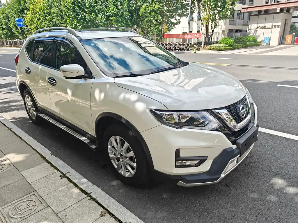 Nissan X-Trail — миниатюра 12