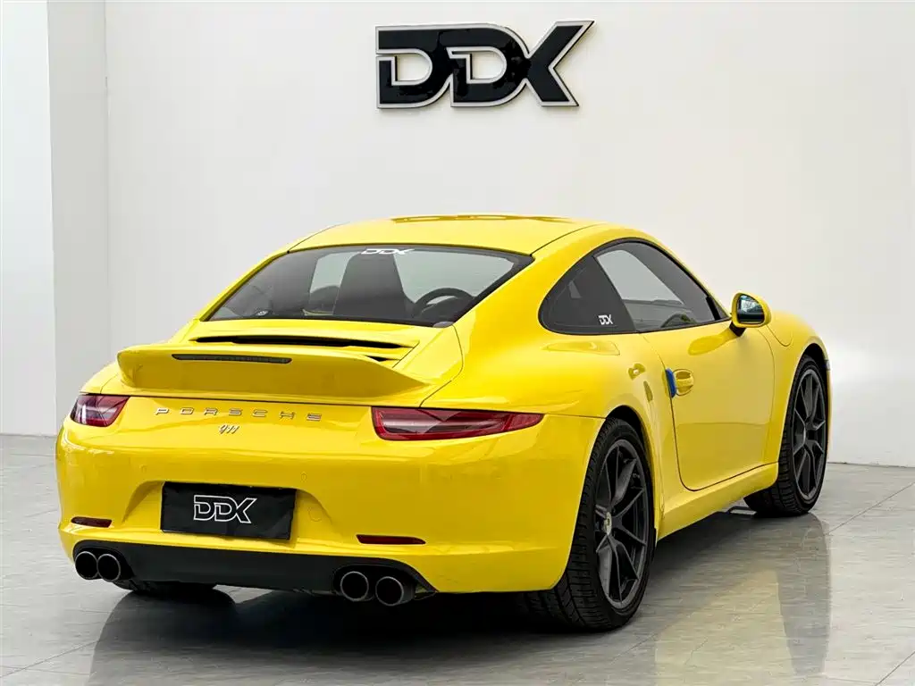 Porsche 911 2012 Carrera S 3.8L