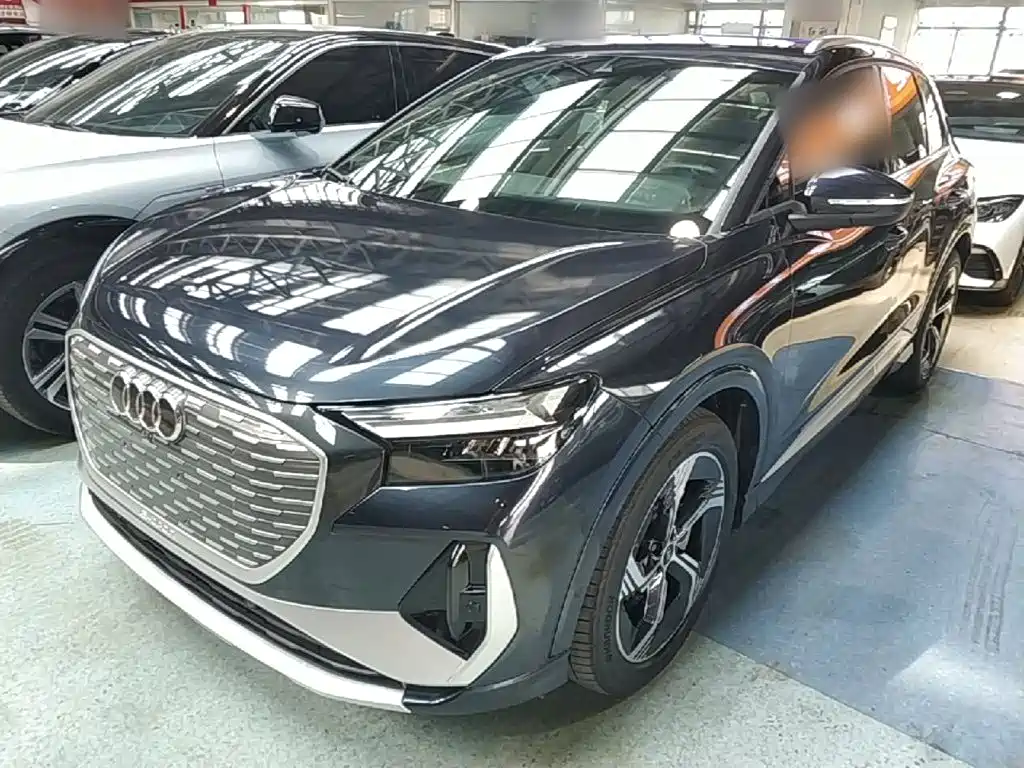 奥迪Q4 e-tron 2023款 40 e-tron 创境曜夜版 2023