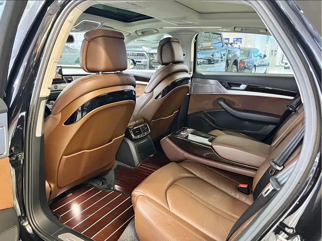 Audi A8 2014 A8L 45 TFSI quattro Comfort