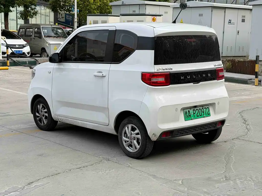 Wuling MINIEV — миниатюра 4