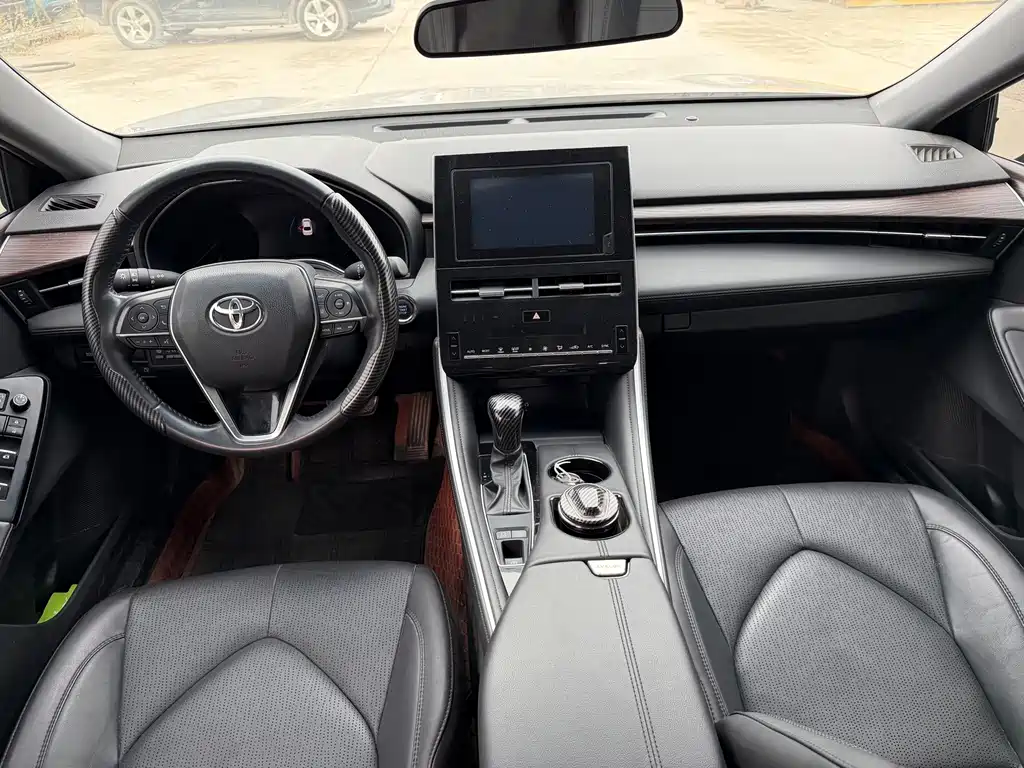 Toyota Avalon — миниатюра 5