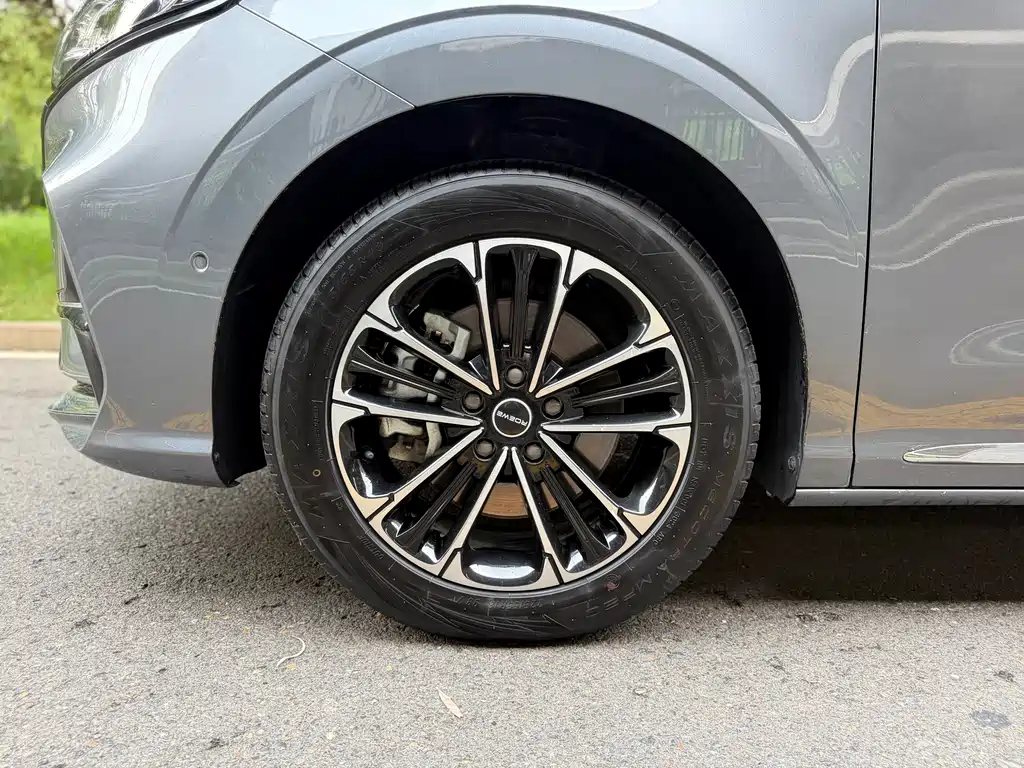 Roewe iMAX8 — миниатюра 4