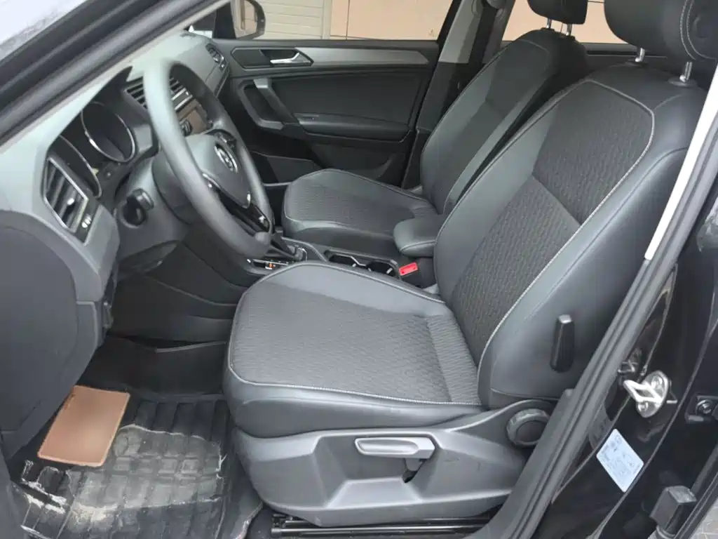 Volkswagen Tiguan L — миниатюра 18