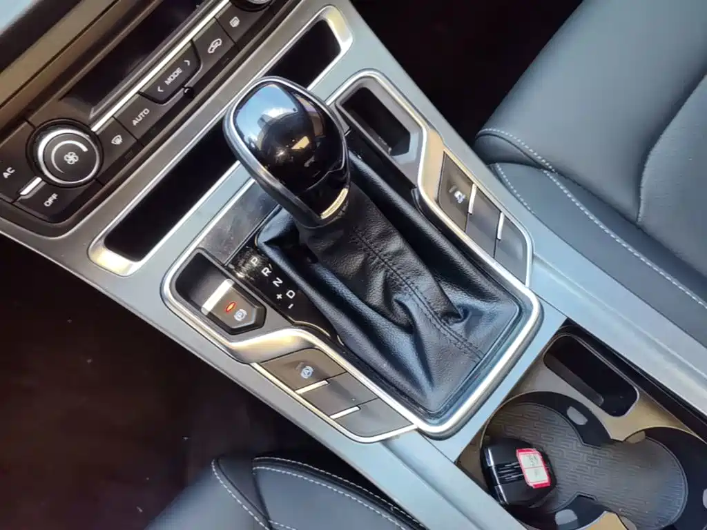 Geely Emgrand — миниатюра 14