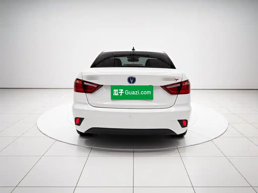 Changan Eado DT — миниатюра 5