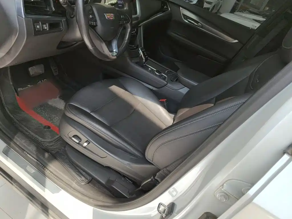 Cadillac XT6 — миниатюра 15
