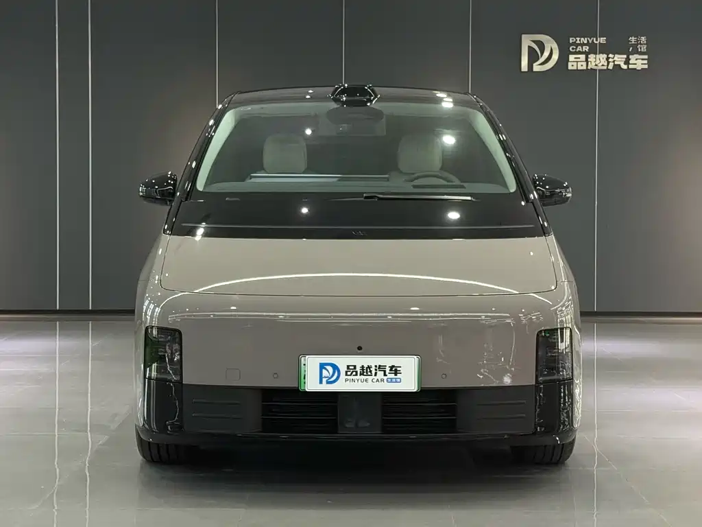 Li Auto Li MEGA — миниатюра 2