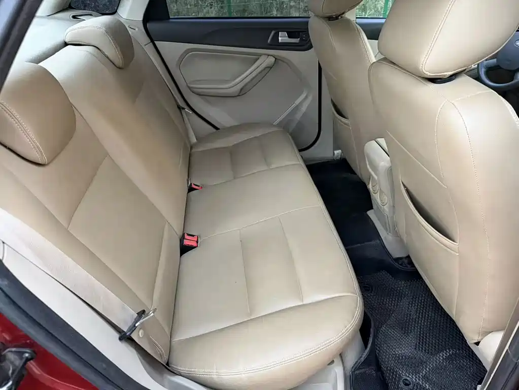 Ford Focus — миниатюра 9
