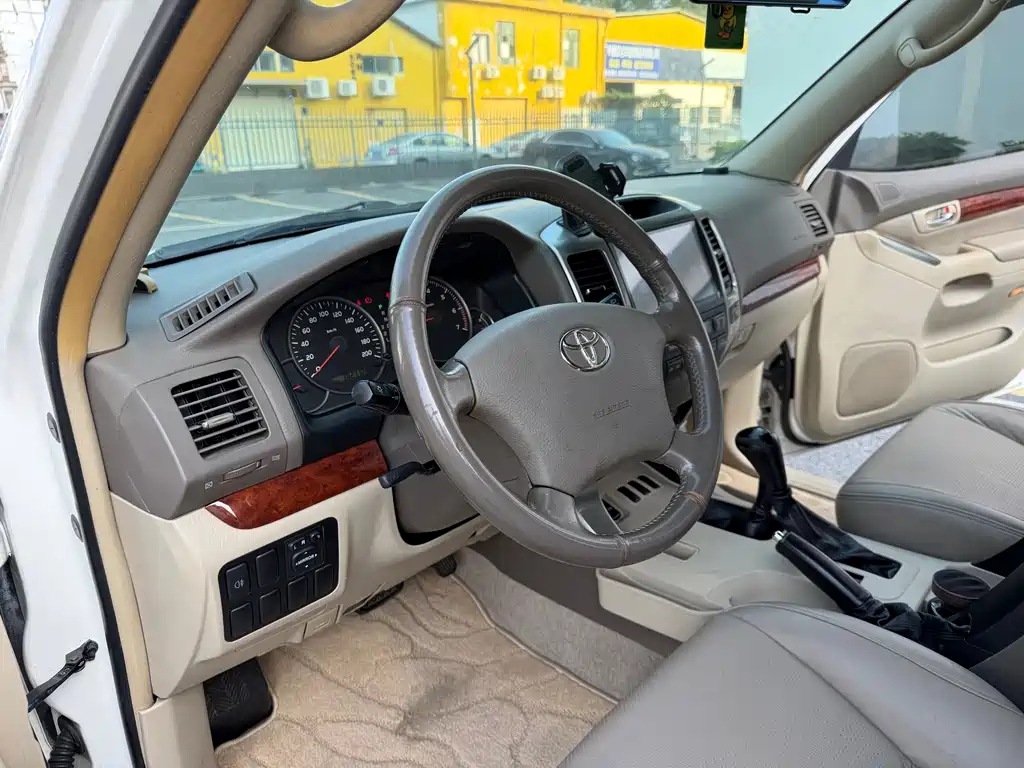 Toyota Prado (Import) — миниатюра 9