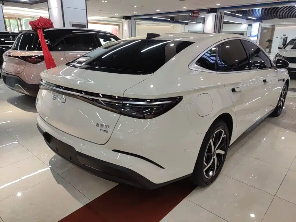 BYD Seal 07 DM-i — миниатюра 7