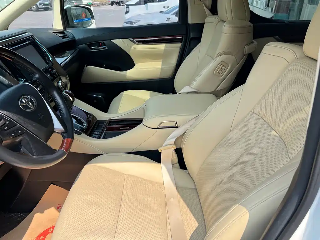 Toyota Alphard 2015 3.5L Luxury