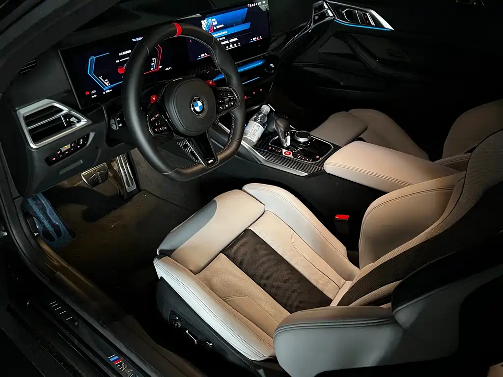 BMW M4 — миниатюра 6