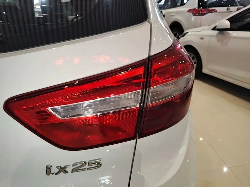 Hyundai ix25 — миниатюра 8