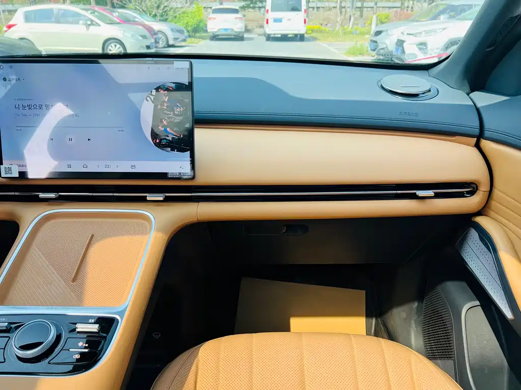 GEELY GALAXY GALAXY STARSHIP 7 EM I