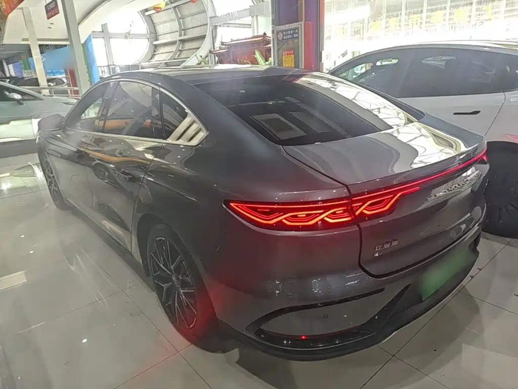 BYD Han — миниатюра 5