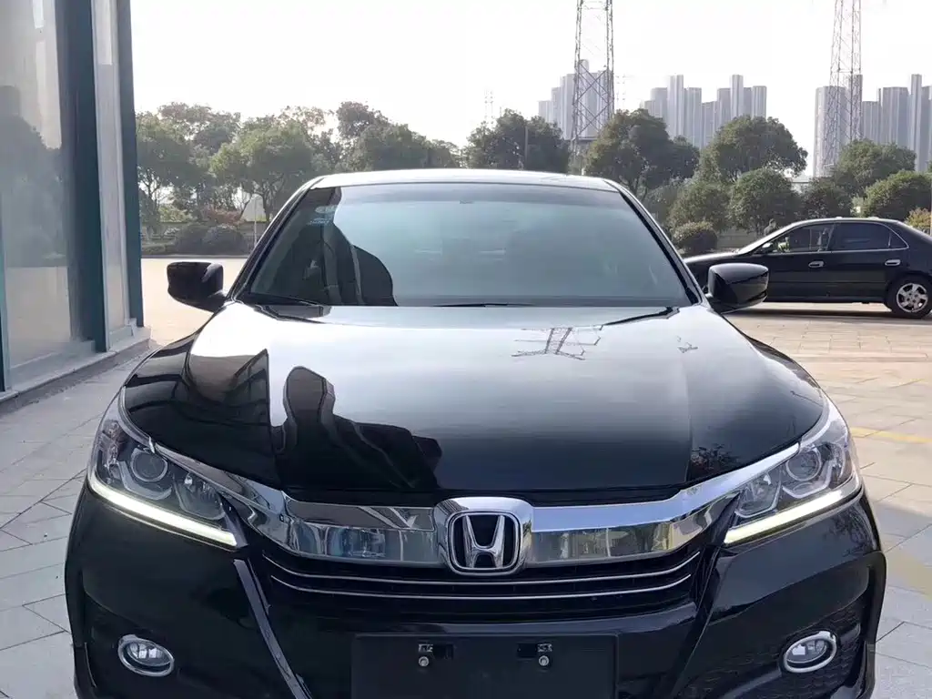 Honda Accord — миниатюра 2