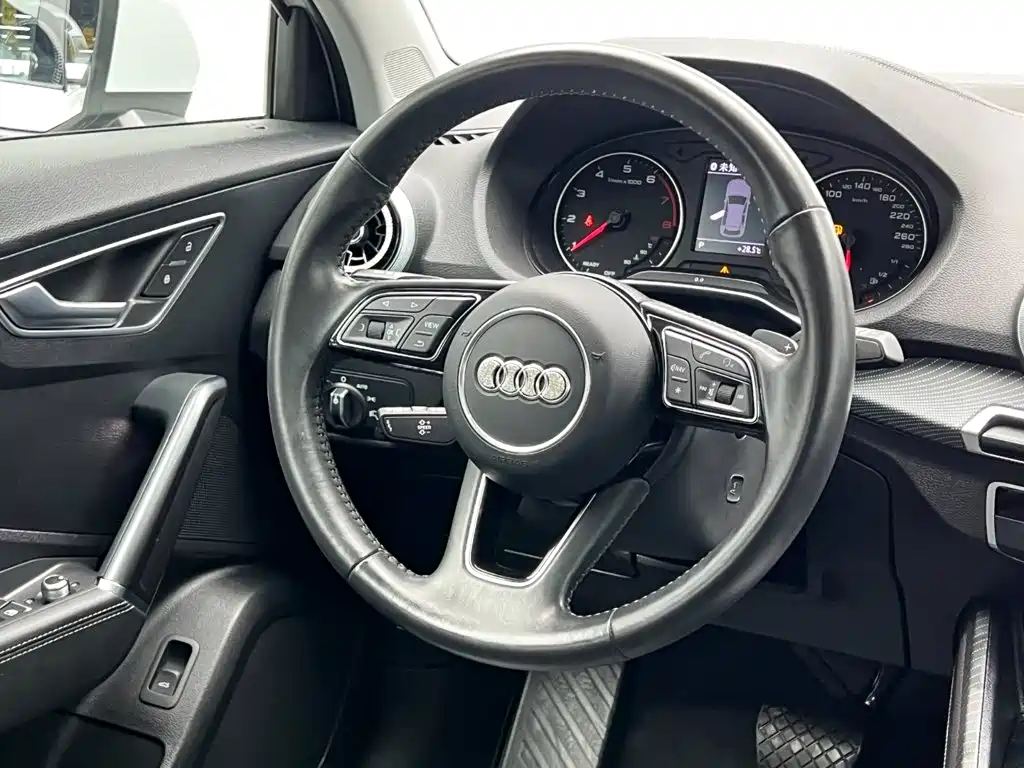 Audi Q2L — миниатюра 21