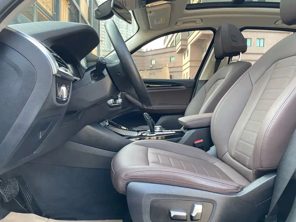 BMW X3 — миниатюра 4
