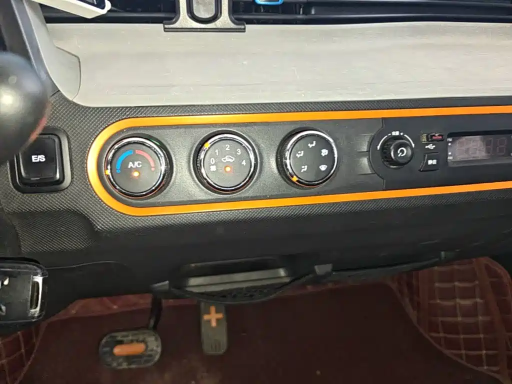 Wuling MINIEV — миниатюра 13