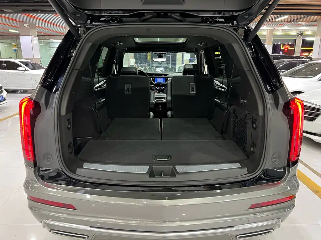 Cadillac XT6 — миниатюра 11