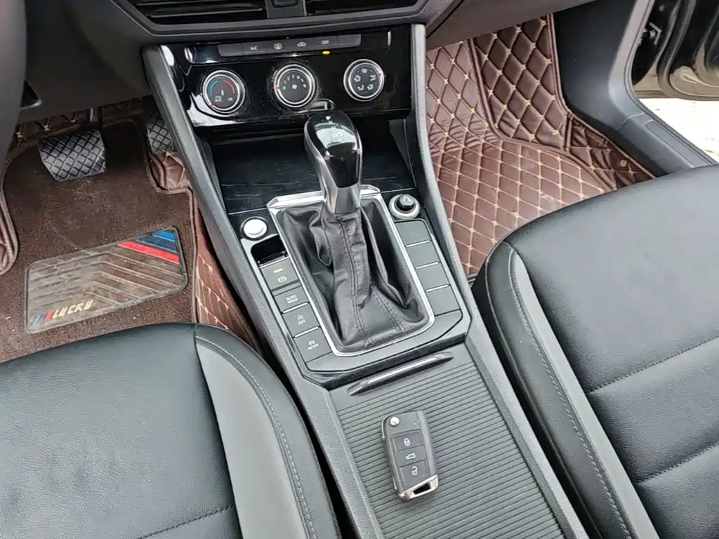 Volkswagen Sagitar — миниатюра 14