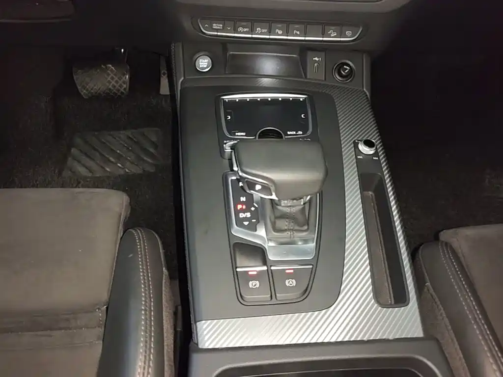 Audi Q5L — миниатюра 14