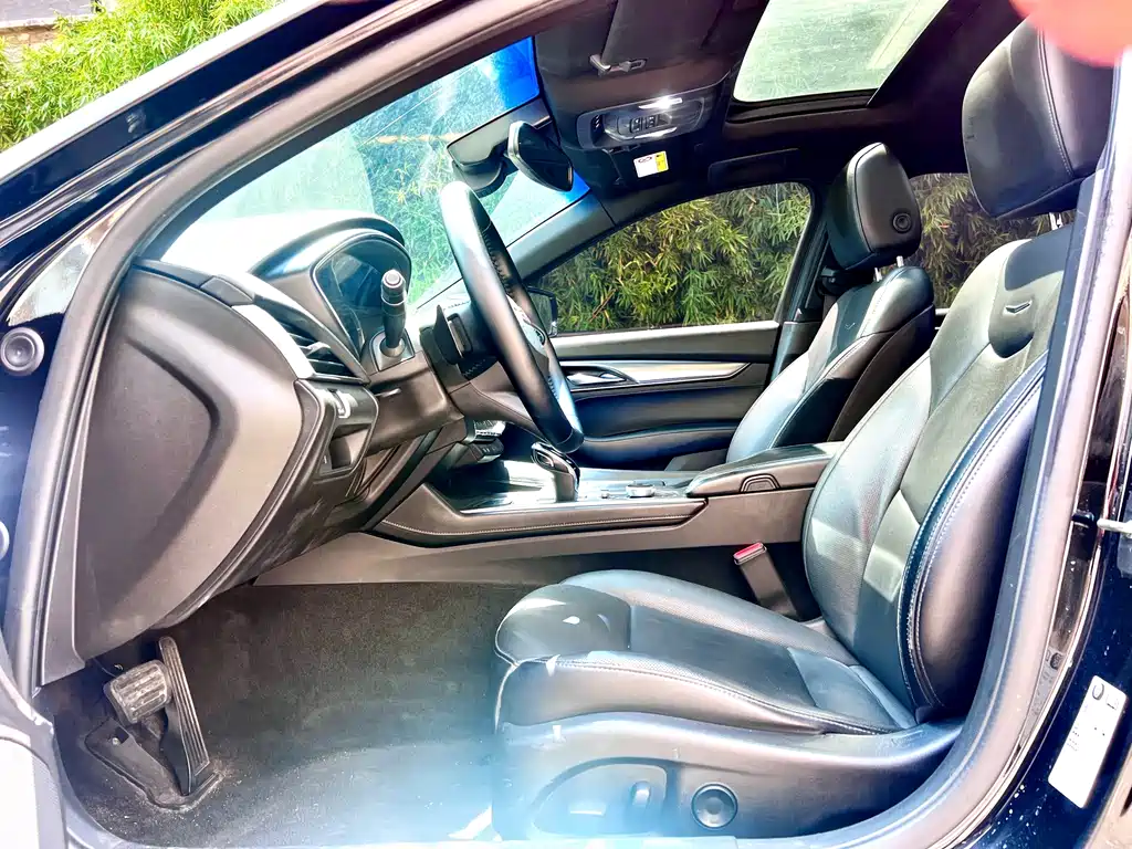 Cadillac CT5 — миниатюра 9