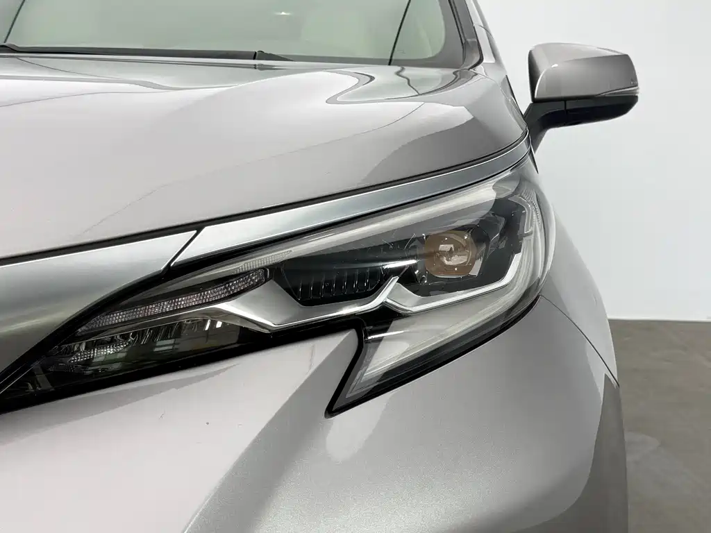 Toyota Sienna — миниатюра 12