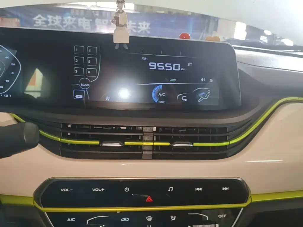 Changan Benben E-Star — миниатюра 13