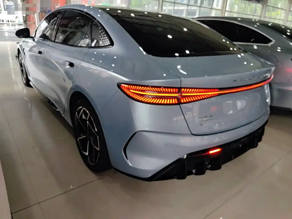 BYD Seal — миниатюра 5