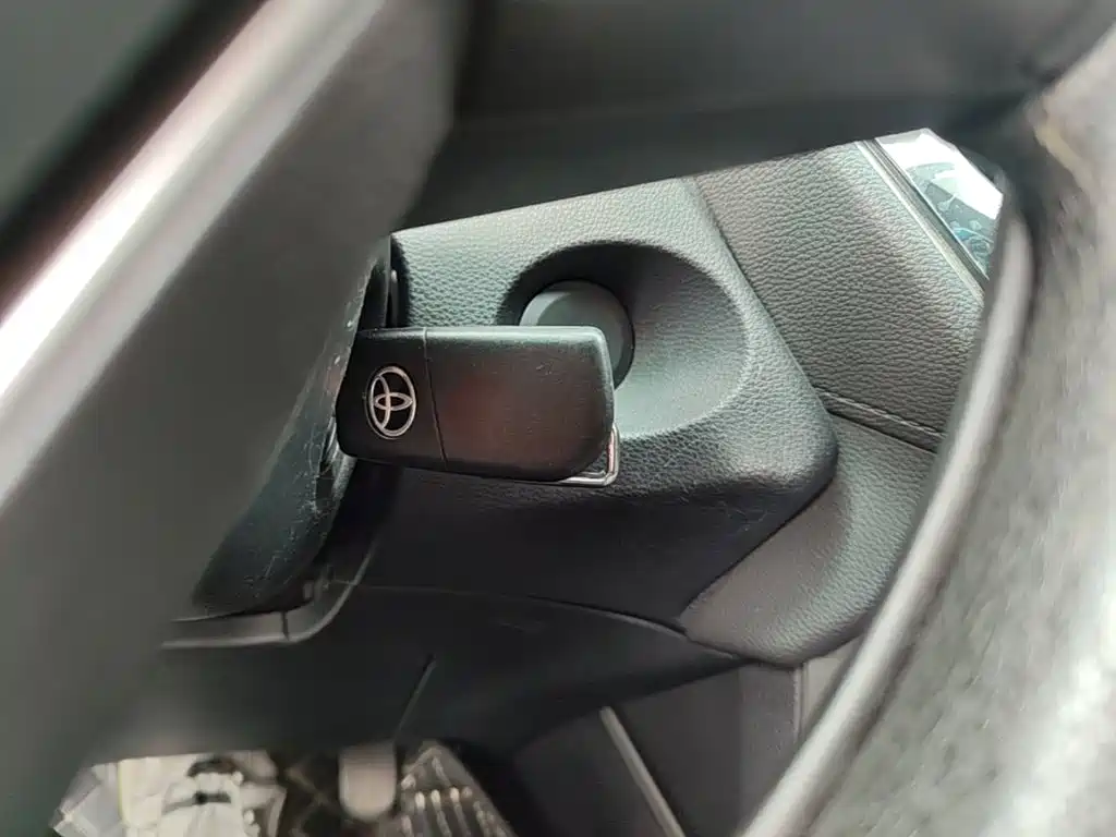 Toyota Frontlander — миниатюра 9