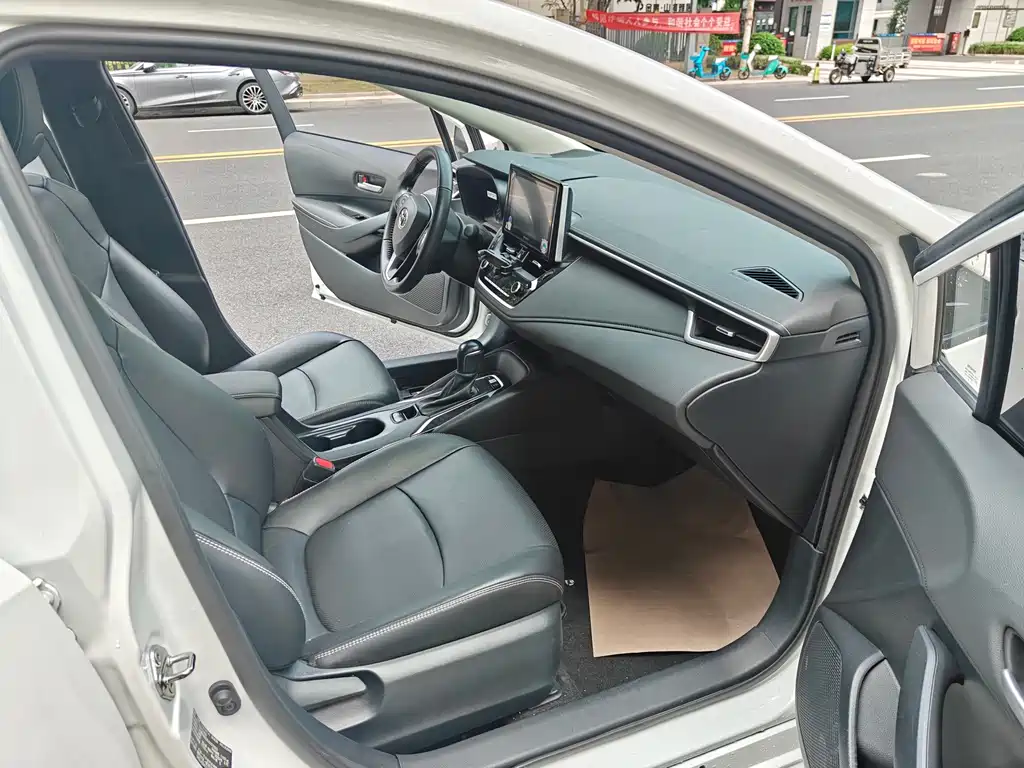Toyota Corolla — миниатюра 11