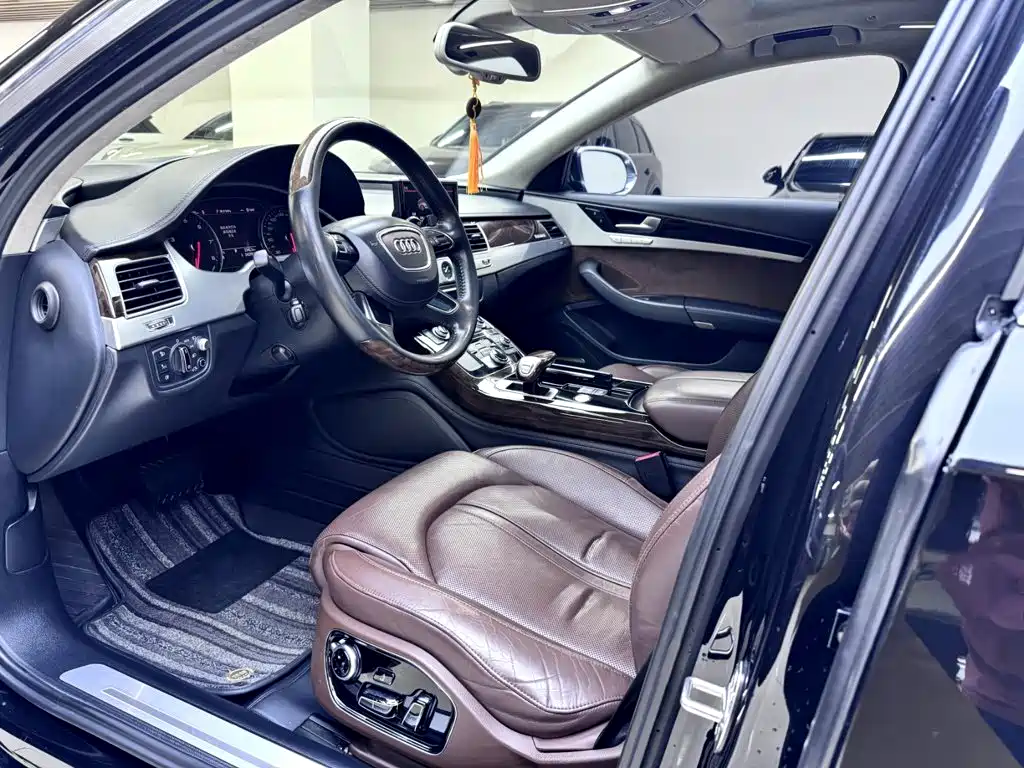 Audi A8 — миниатюра 9
