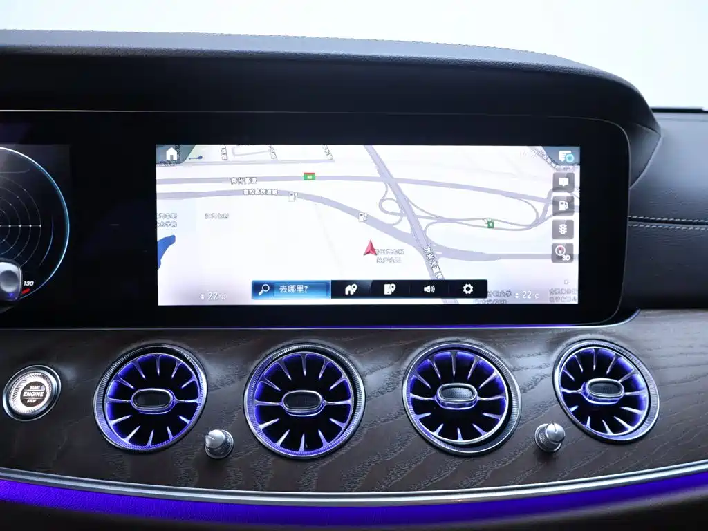 Mercedes-Benz E-Class — миниатюра 10