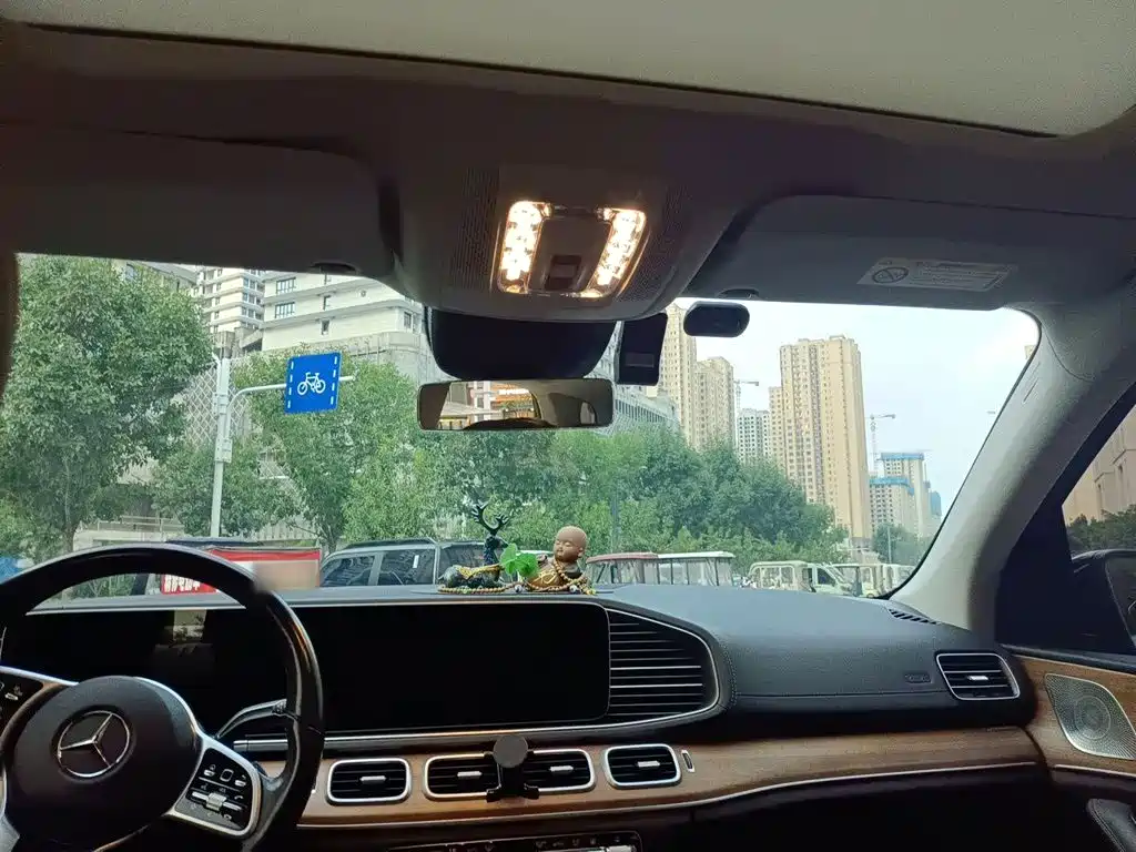 Mercedes-Benz GLE New Energy — миниатюра 19