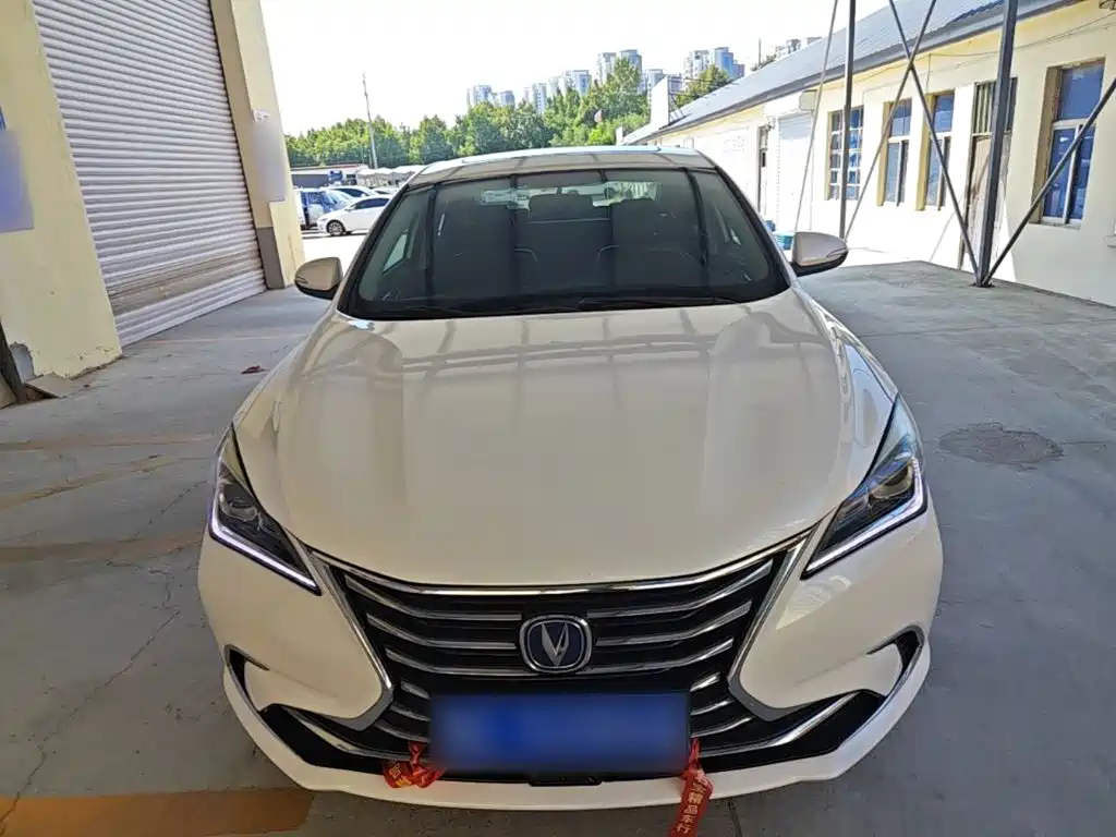 Changan Eado — миниатюра 3