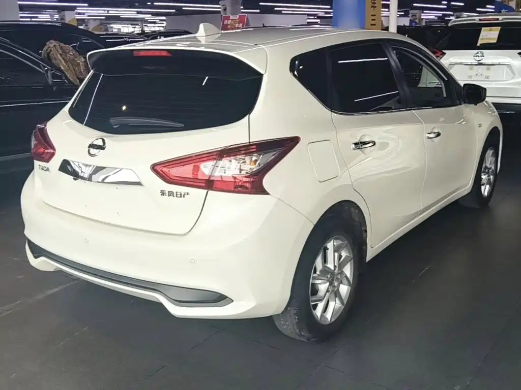 Nissan Tiida 2024 1.6L CVT