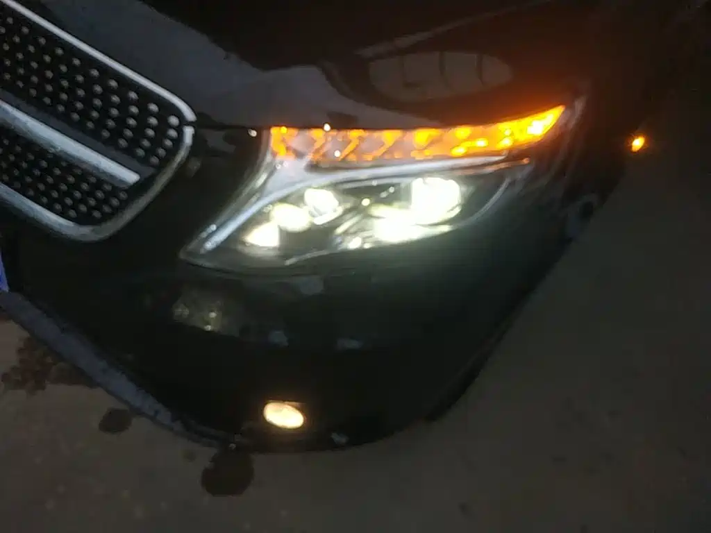 Mercedes-Benz Vito — миниатюра 24
