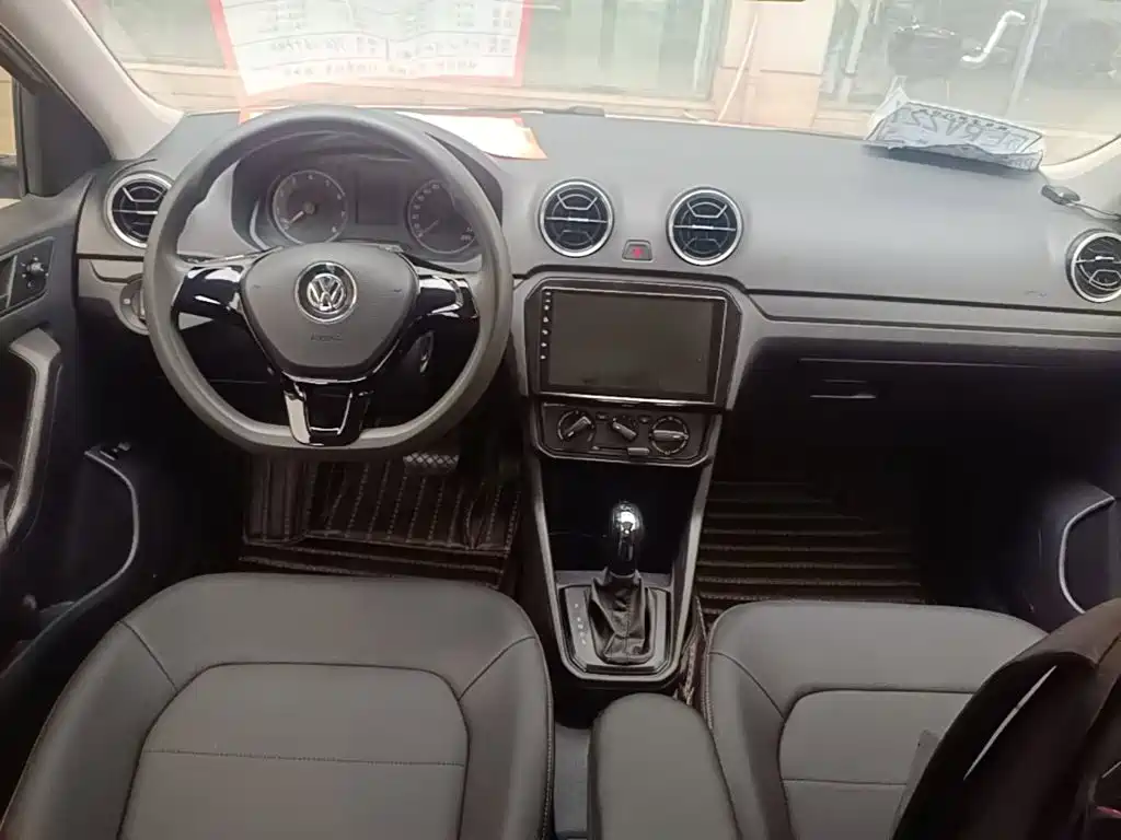 Volkswagen Jetta — миниатюра 10