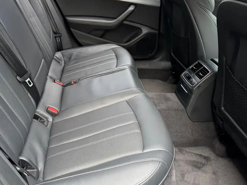 Audi A4L — миниатюра 11