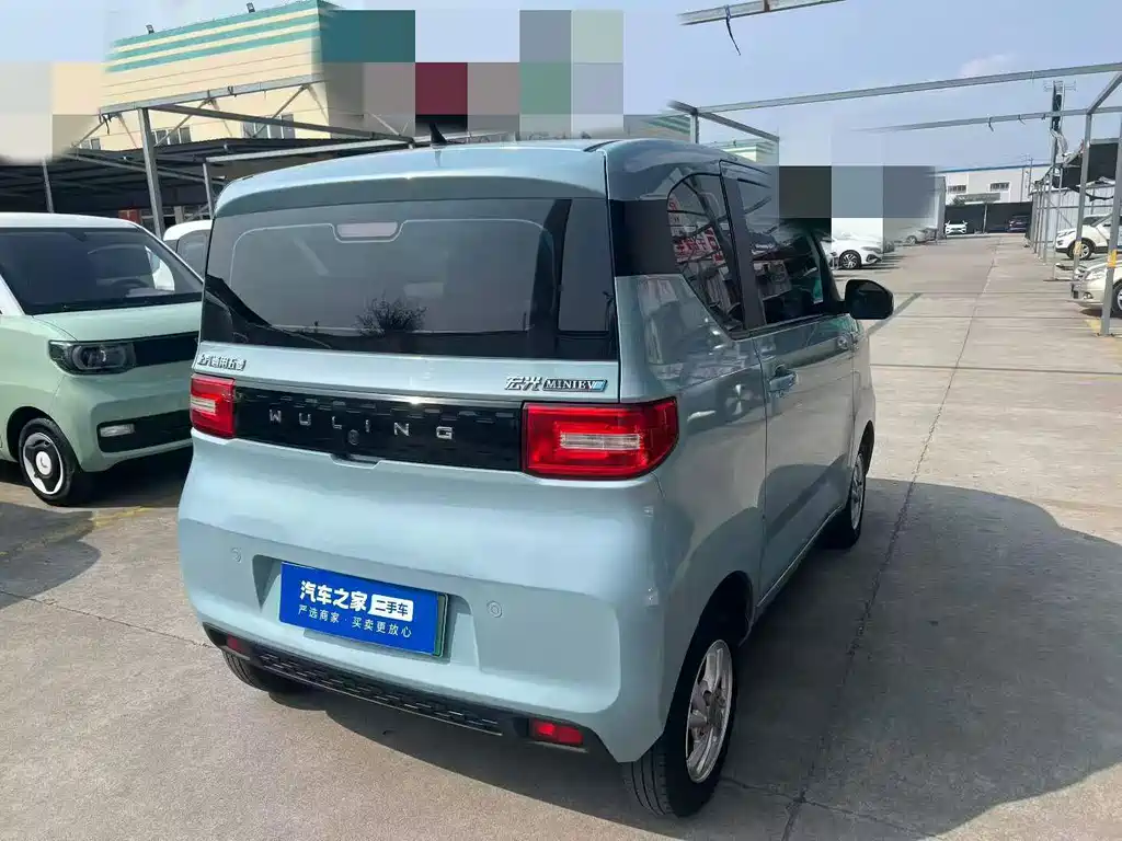 Wuling MINIEV — миниатюра 8