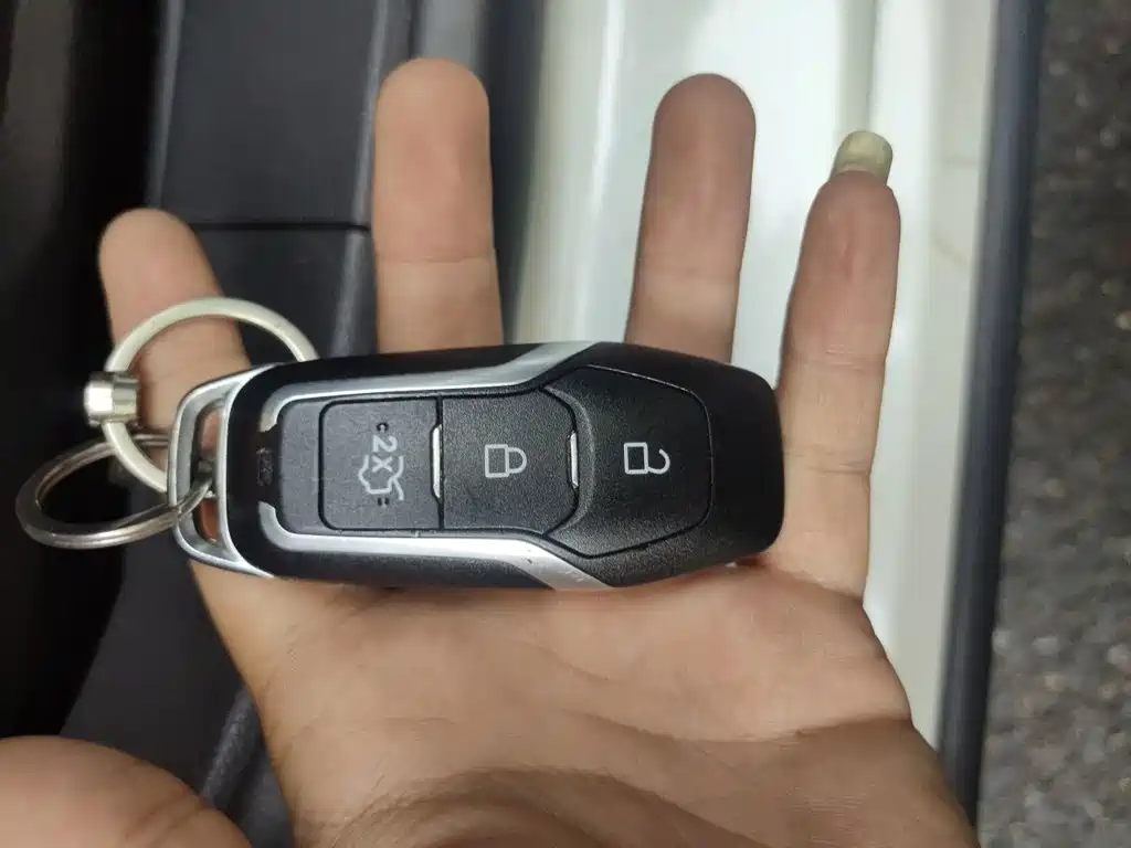 Ford Mondeo — миниатюра 12