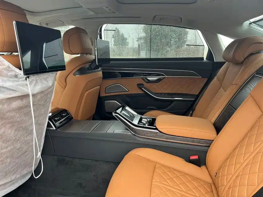 Audi A8 — миниатюра 7