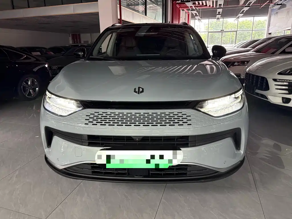 Leapmotor Leapmotor C11 — миниатюра 2