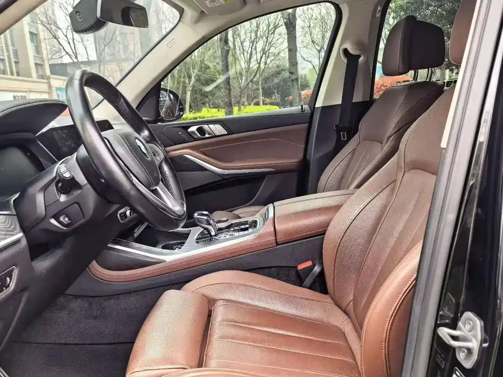 BMW X7 — миниатюра 4