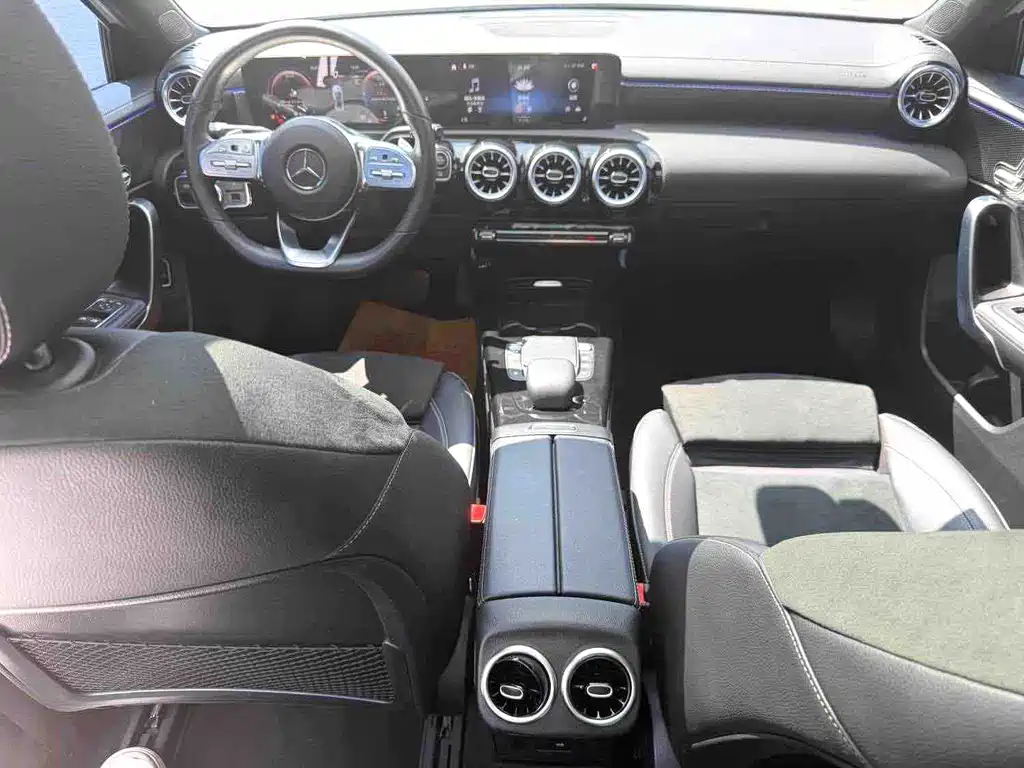 Mercedes-Benz A-Class — миниатюра 6
